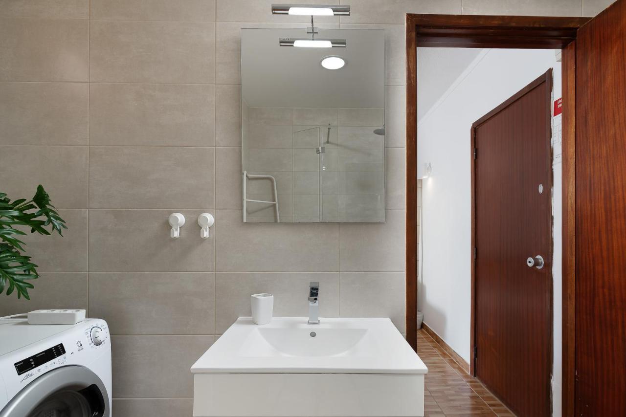Praia Da Rocha Apartment By Lovelystay Portimão Kültér fotó
