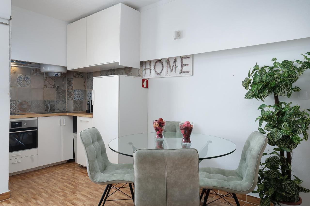 Praia Da Rocha Apartment By Lovelystay Portimão Kültér fotó