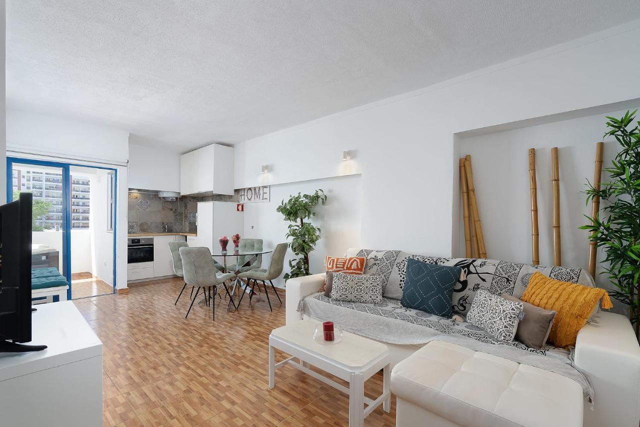 Praia Da Rocha Apartment By Lovelystay Portimão Kültér fotó
